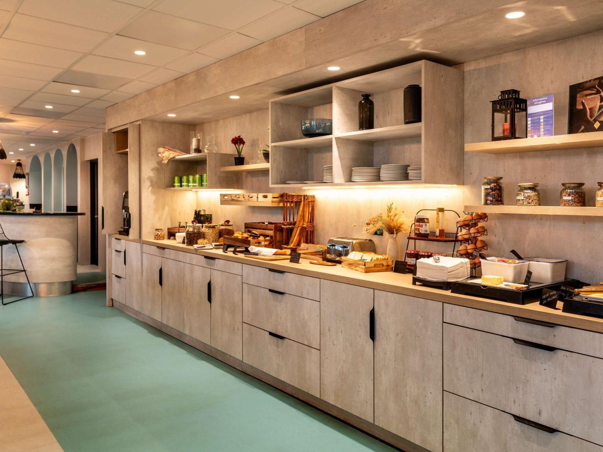 Hotel Ibis Styles Paris Saint Denis Pleyel Esterno foto