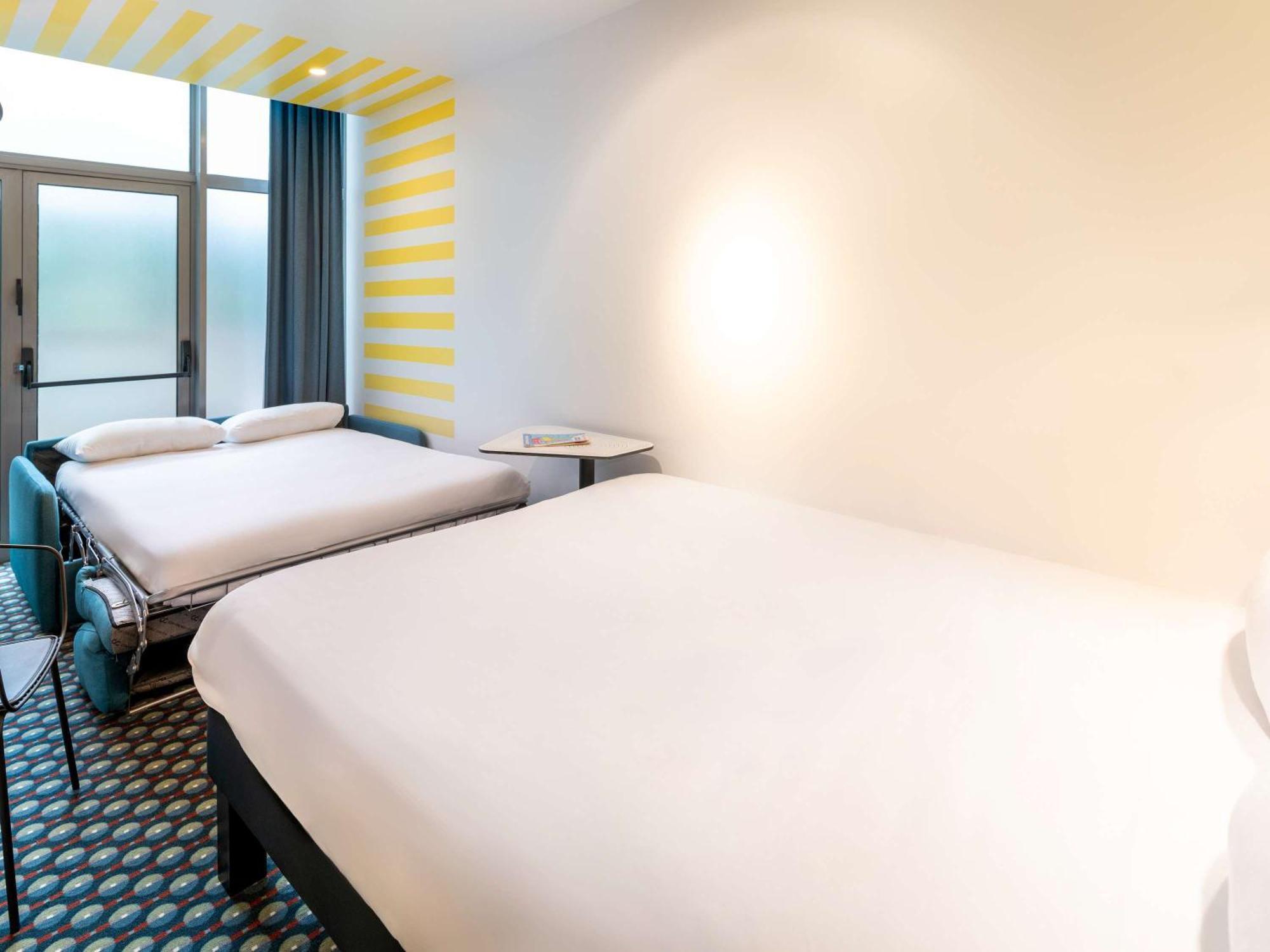 Hotel Ibis Styles Paris Saint Denis Pleyel Esterno foto