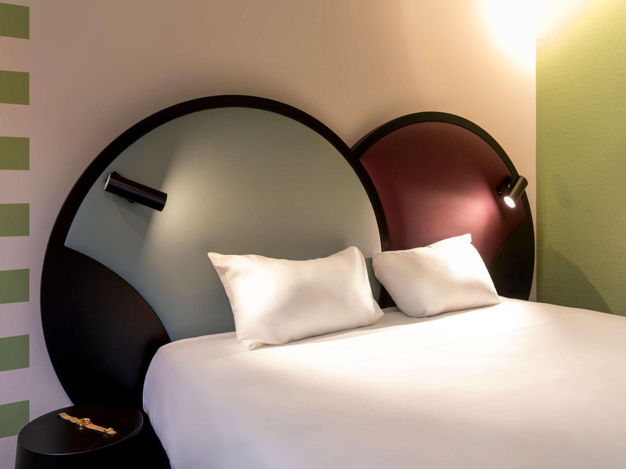 Hotel Ibis Styles Paris Saint Denis Pleyel Esterno foto